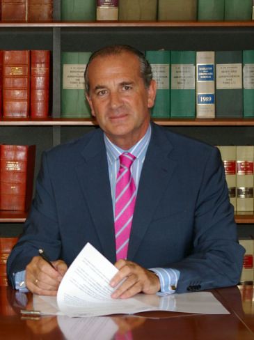 Retrato de Miguel Ángel Lujua Murga