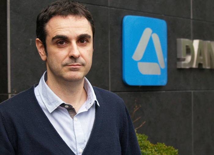 Retrato de Xabier Alzaga